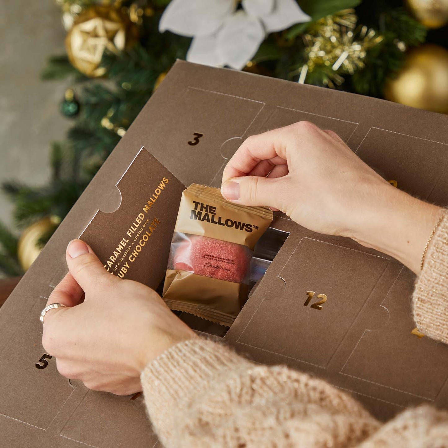 CARAMEL FILLED MALLOWS CHRISTMAS CALENDAR 2025